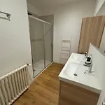 Maison Familiale Avec Jardin Et Parking , A 300m De La Nyaraló