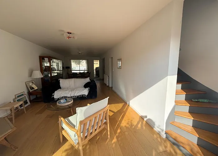 Hébergement de vacances Maison Familiale Avec Jardin Et Parking , A 300m De La *