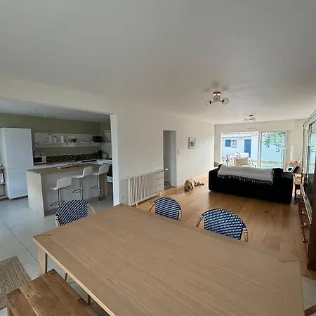 Maison Familiale Avec Jardin Et Parking , A 300m De La Les Sables-dʼOlonne